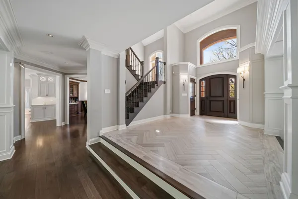 $1,999,000 | 599 Chateaux Bourne Drive, Barrington, IL 60010