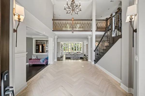 $1,999,000 | 599 Chateaux Bourne Drive, Barrington, IL 60010