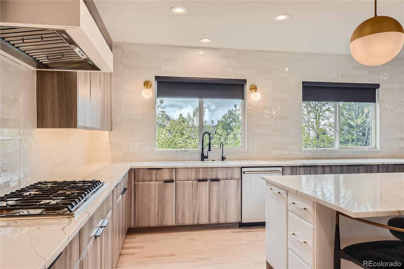 2735 Southshire Road Highlands Ranch, CO 80126 - Photo 11 of 50 Gallery Image 11