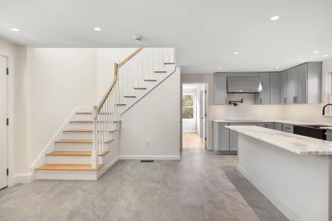 $899,000 | 1 Shore Drive, Harwich, MA 02645