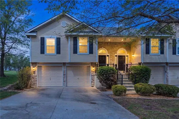 $214,900 | 1308 Northwest Ashley Drive, Grain Valley, MO 64029