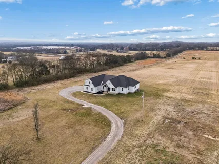 $949,900 | 213 Jack Pickle Lane, Lewisburg, TN 37091