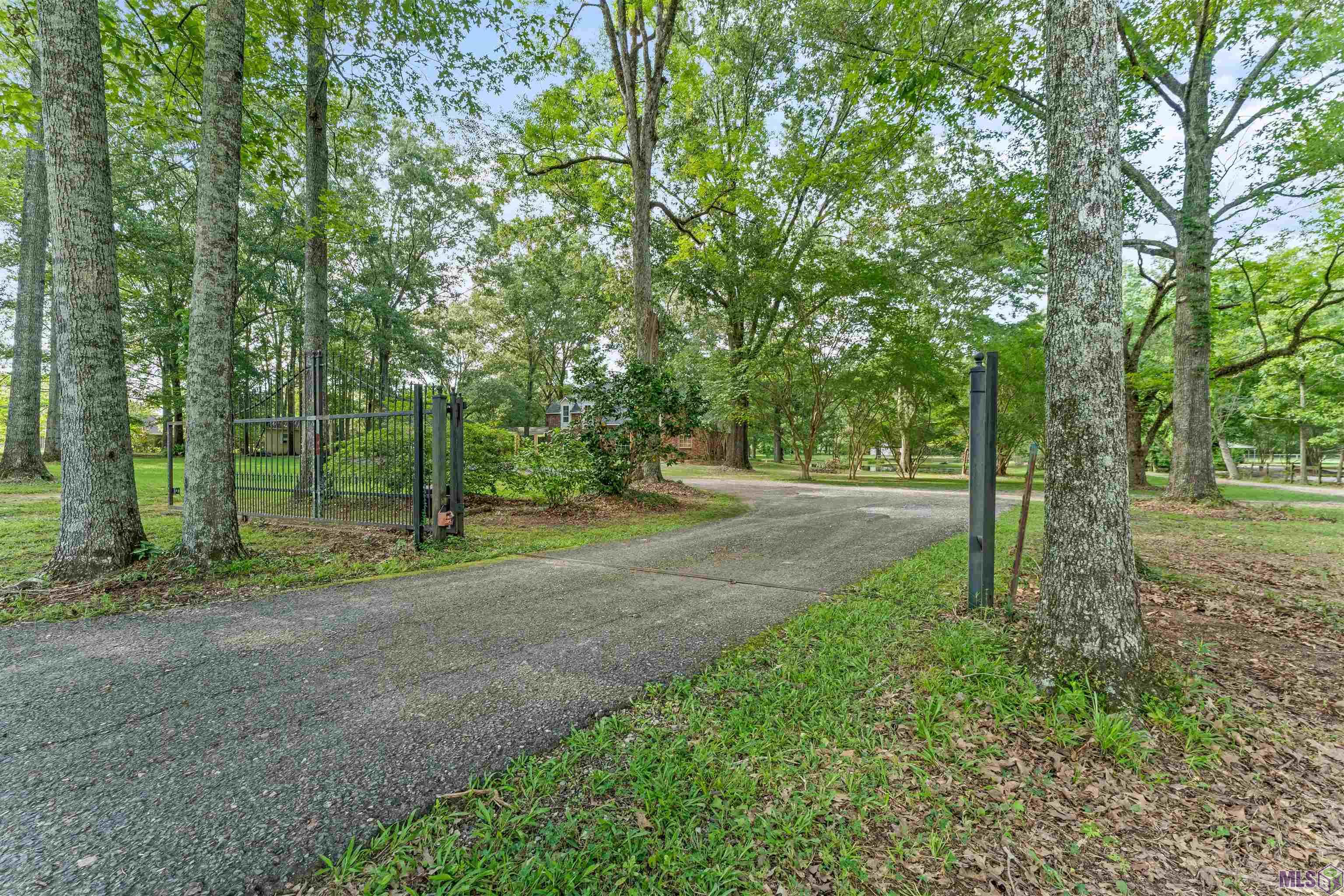 447 Sandy Springs Lane Jackson, LA 70748 - Photo 2 of 51