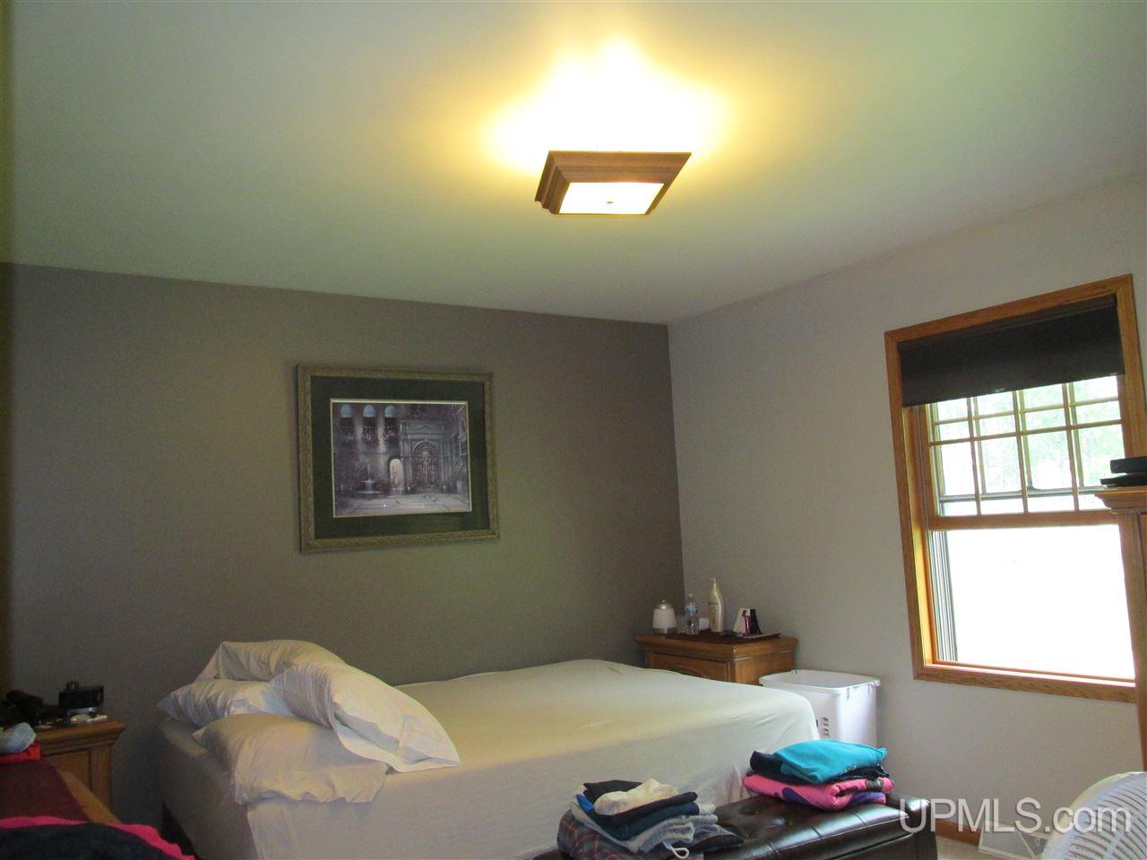 6988 L 5 Escanaba, MI 49829 - Photo 18 of 39
