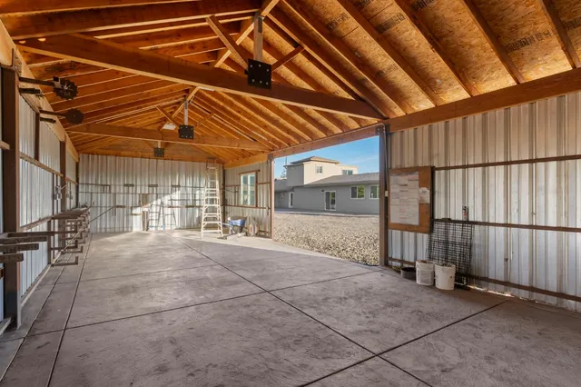 $999,999 | 14125 Ward Avenue, Patterson, CA 95363