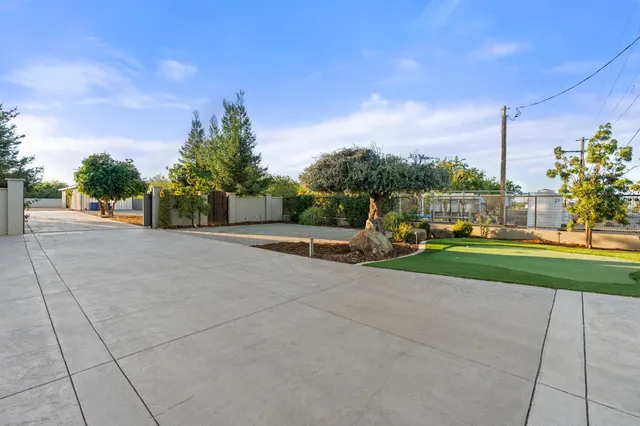 $999,999 | 14125 Ward Avenue, Patterson, CA 95363
