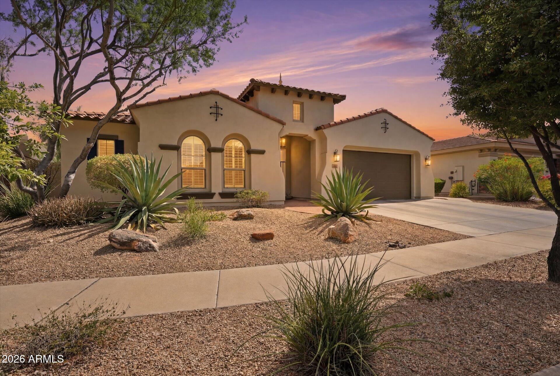 1629 West Sleepy Ranch Road Phoenix, AZ 85085 - Photo 51 of 57 02-IMG_5615_twilight_7a4350d2_0176d831