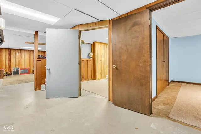 $325,000 | 684 East Bonebrake Road, Veedersburg, IN 47987