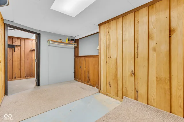 $325,000 | 684 East Bonebrake Road, Veedersburg, IN 47987