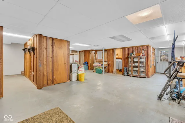 $325,000 | 684 East Bonebrake Road, Veedersburg, IN 47987