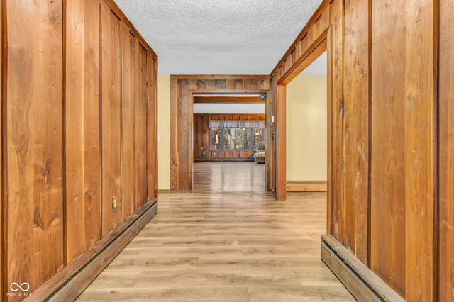 $325,000 | 684 East Bonebrake Road, Veedersburg, IN 47987