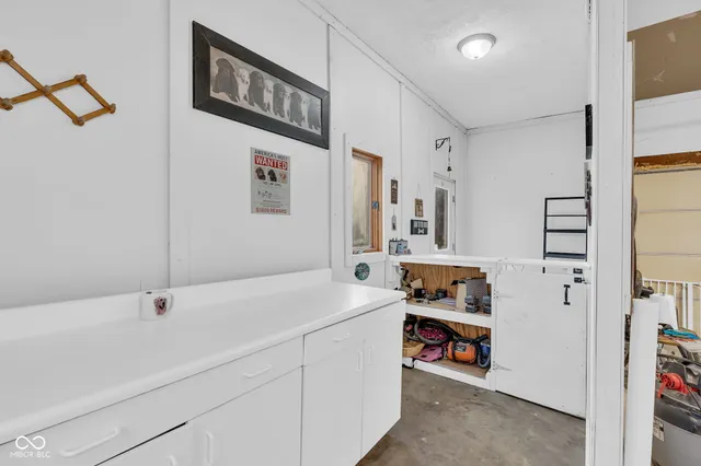 $325,000 | 684 East Bonebrake Road, Veedersburg, IN 47987