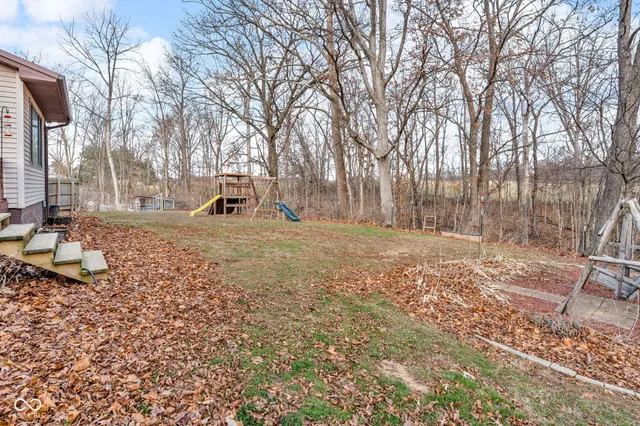 $325,000 | 684 East Bonebrake Road, Veedersburg, IN 47987