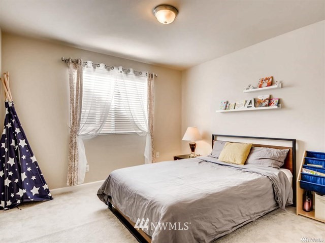 5008 Northeast 3rd Circle Renton, WA 98059 - Photo 16 of 22