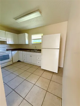 $324,900 | 11216 Pendleton Avenue, Unit A & B, Englewood, FL 34224