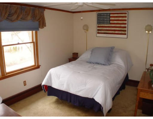 28 Thistle Road Woburn, MA 01801 - Photo 18 of 28 Gallery Image 18