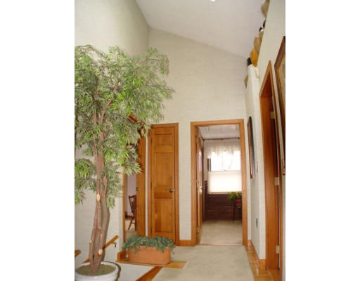 28 Thistle Road Woburn, MA 01801 - Photo 21 of 28 Gallery Image 21