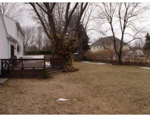 28 Thistle Road Woburn, MA 01801 - Photo 26 of 28 Gallery Image 26