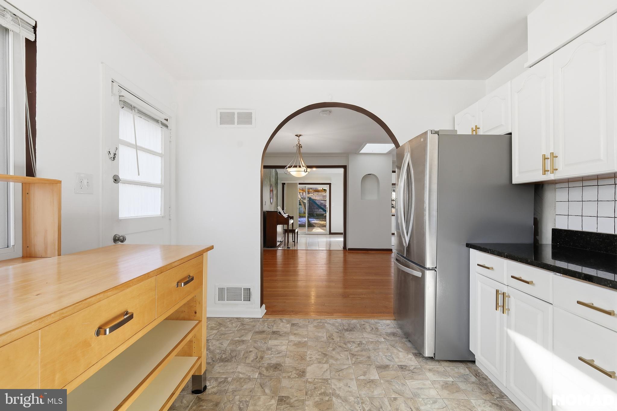 303 Mansfield Road Silver Spring, MD 20910 - Photo 15 of 28