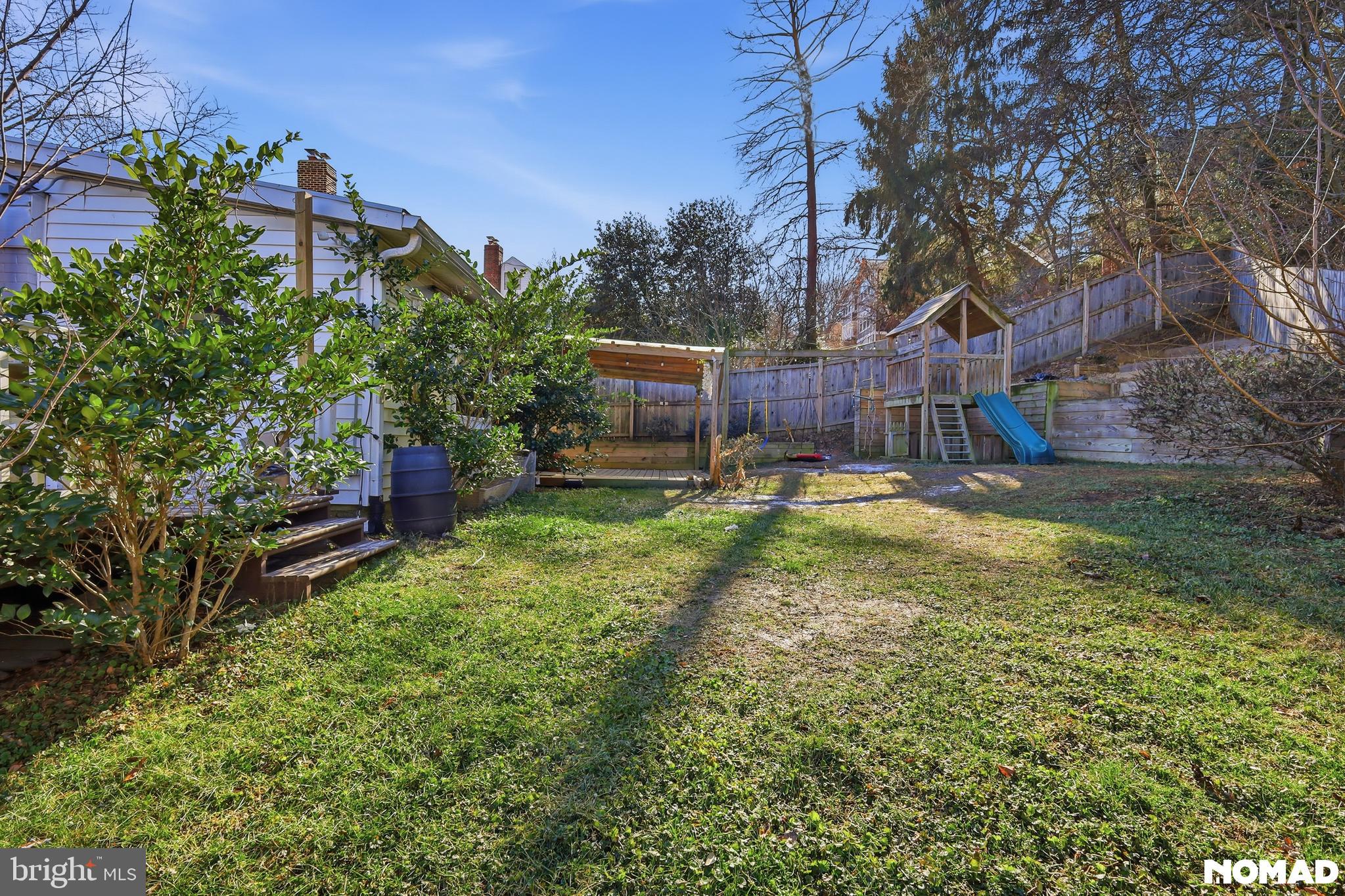 303 Mansfield Road Silver Spring, MD 20910 - Photo 7 of 28