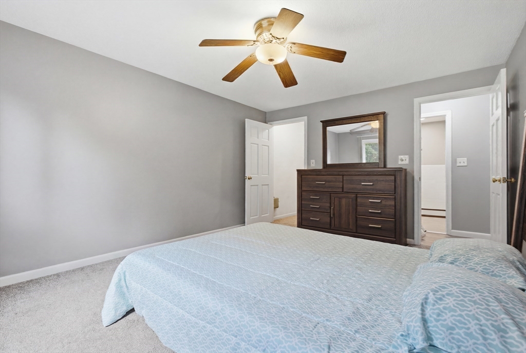13 Hallmark Gardens, Unit 1 Burlington, MA 01803 - Photo 13 of 21
