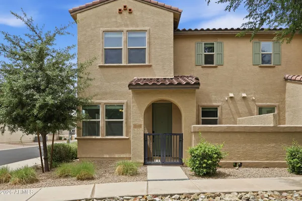 $350,000 | 14870 West Encanto Boulevard, Unit 1055, Goodyear, AZ 85395