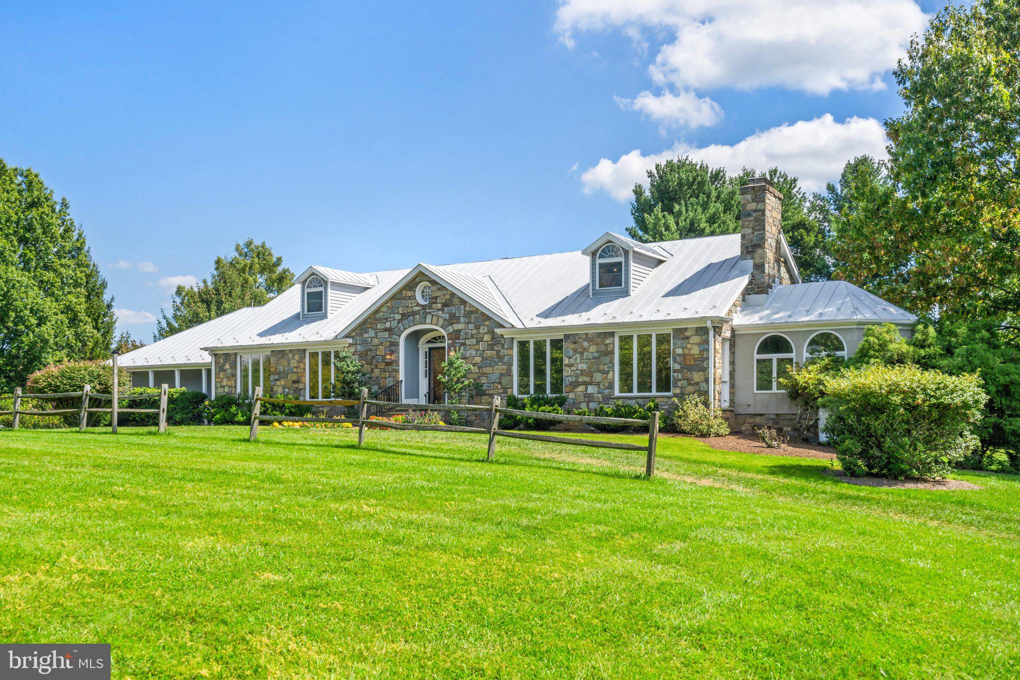 8313 Stable Gate Road Warrenton, VA 20186 - Photo 1 of 80 Gallery Image 1
