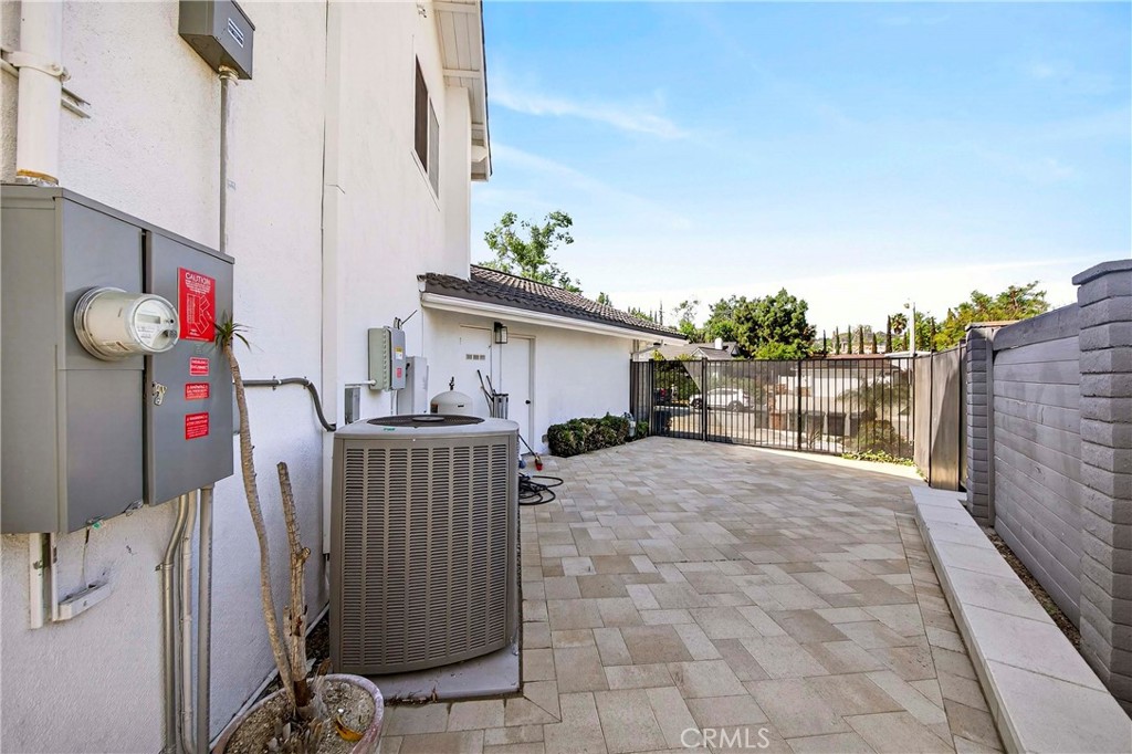 2248 El Rancho Vista Fullerton, CA 92833 - Photo 24 of 32