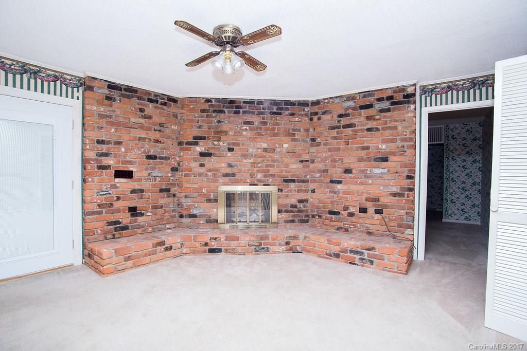 490 Morehead Road Marion, NC 28752 - Photo 11 of 24 Gallery Image 11