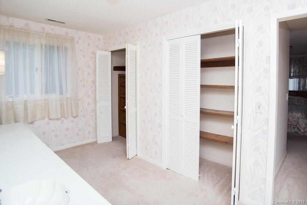 490 Morehead Road Marion, NC 28752 - Photo 16 of 24 Gallery Image 16