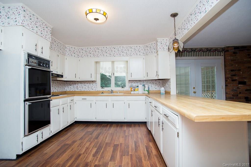 490 Morehead Road Marion, NC 28752 - Photo 21 of 24 Gallery Image 21