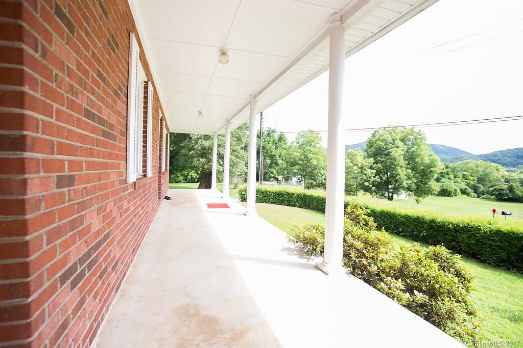 490 Morehead Road Marion, NC 28752 - Photo 6 of 24 Gallery Image 6