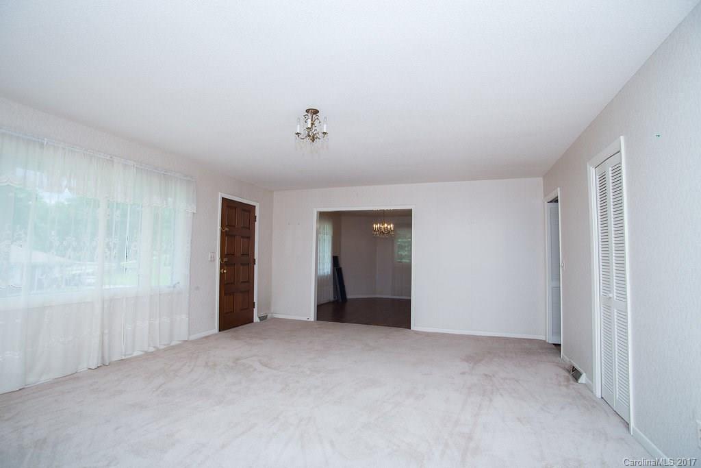 490 Morehead Road Marion, NC 28752 - Photo 9 of 24 Gallery Image 9