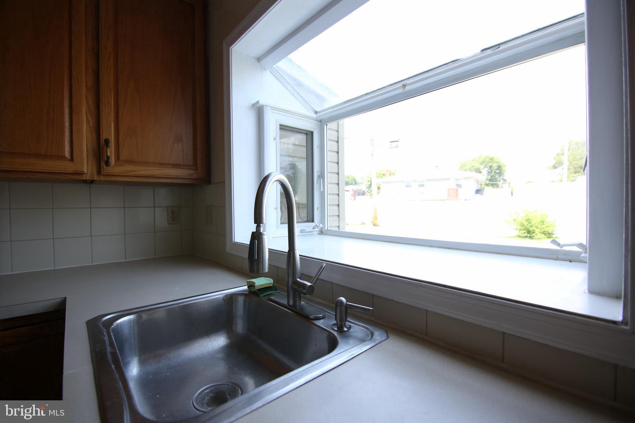 10 Tempo Road Levittown, PA 19056 - Photo 7 of 25 Gallery Image 7