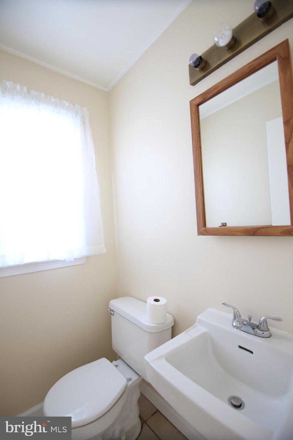 10 Tempo Road Levittown, PA 19056 - Photo 9 of 25 Gallery Image 9
