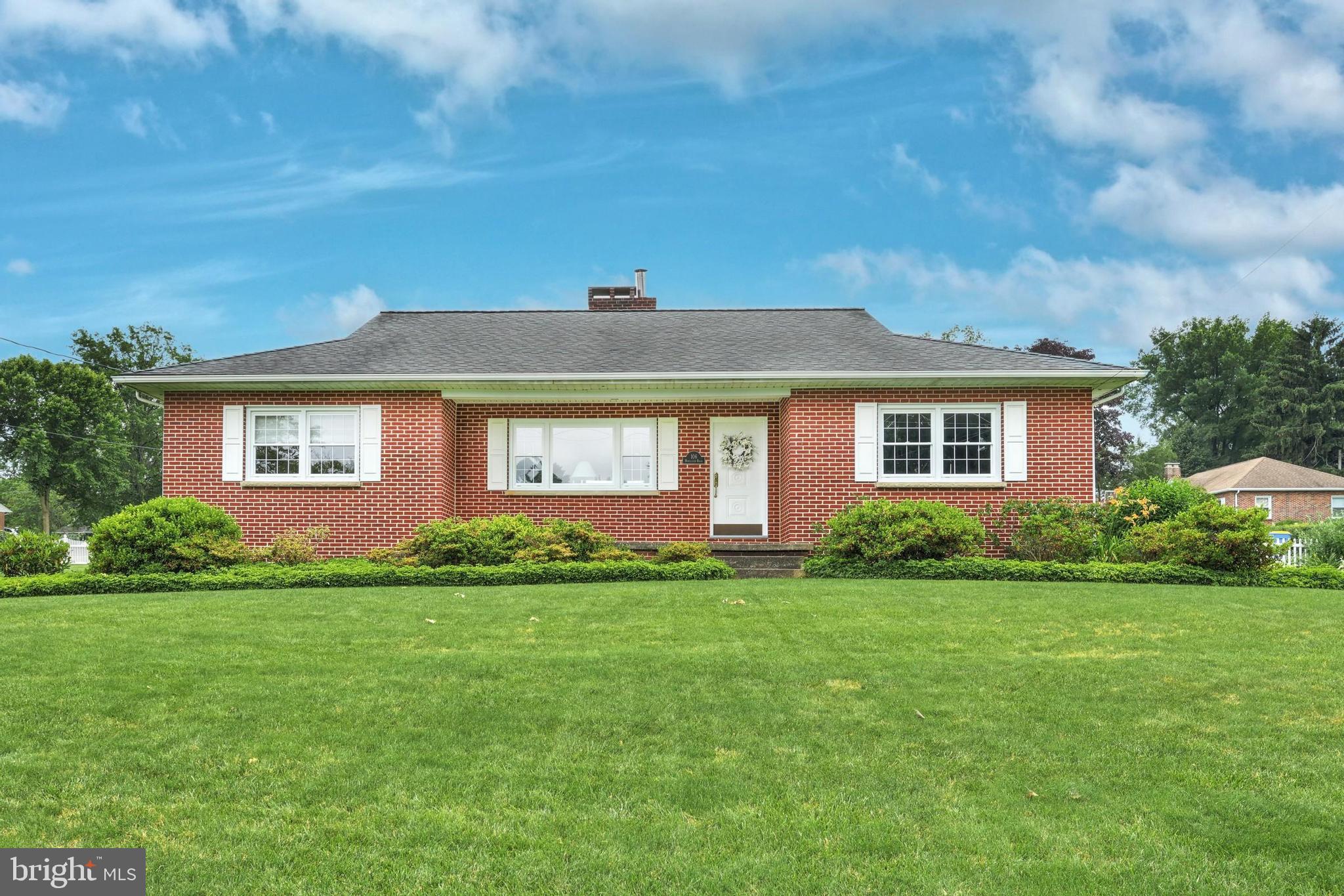 106 Homeland Road York, PA 17403 - Photo 1 of 39
