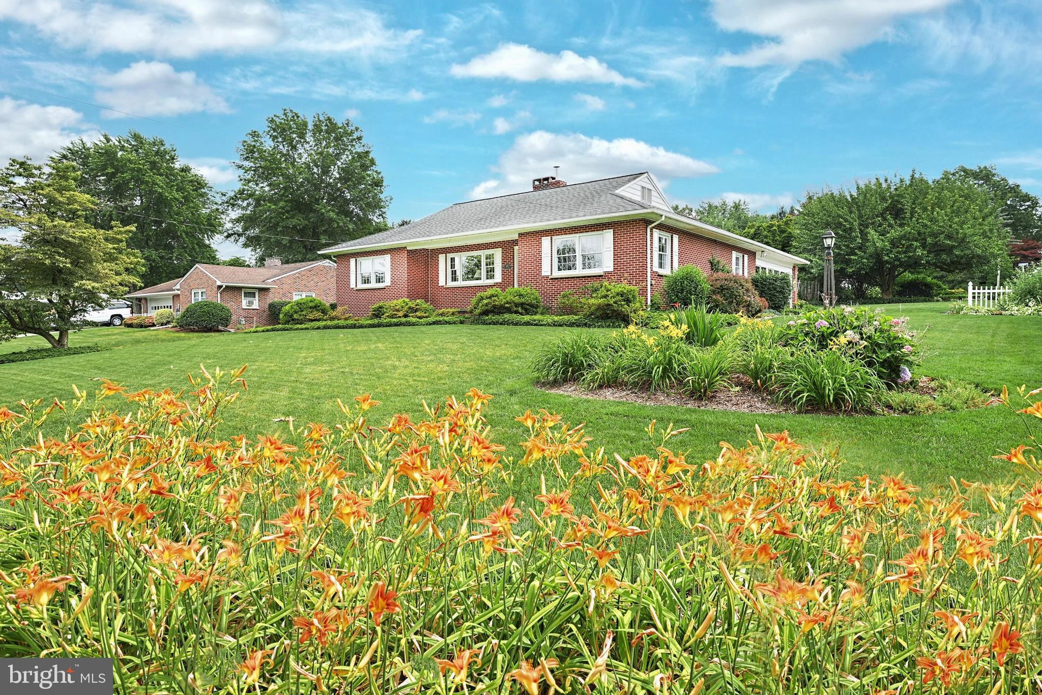 106 Homeland Road York, PA 17403 - Photo 2 of 39