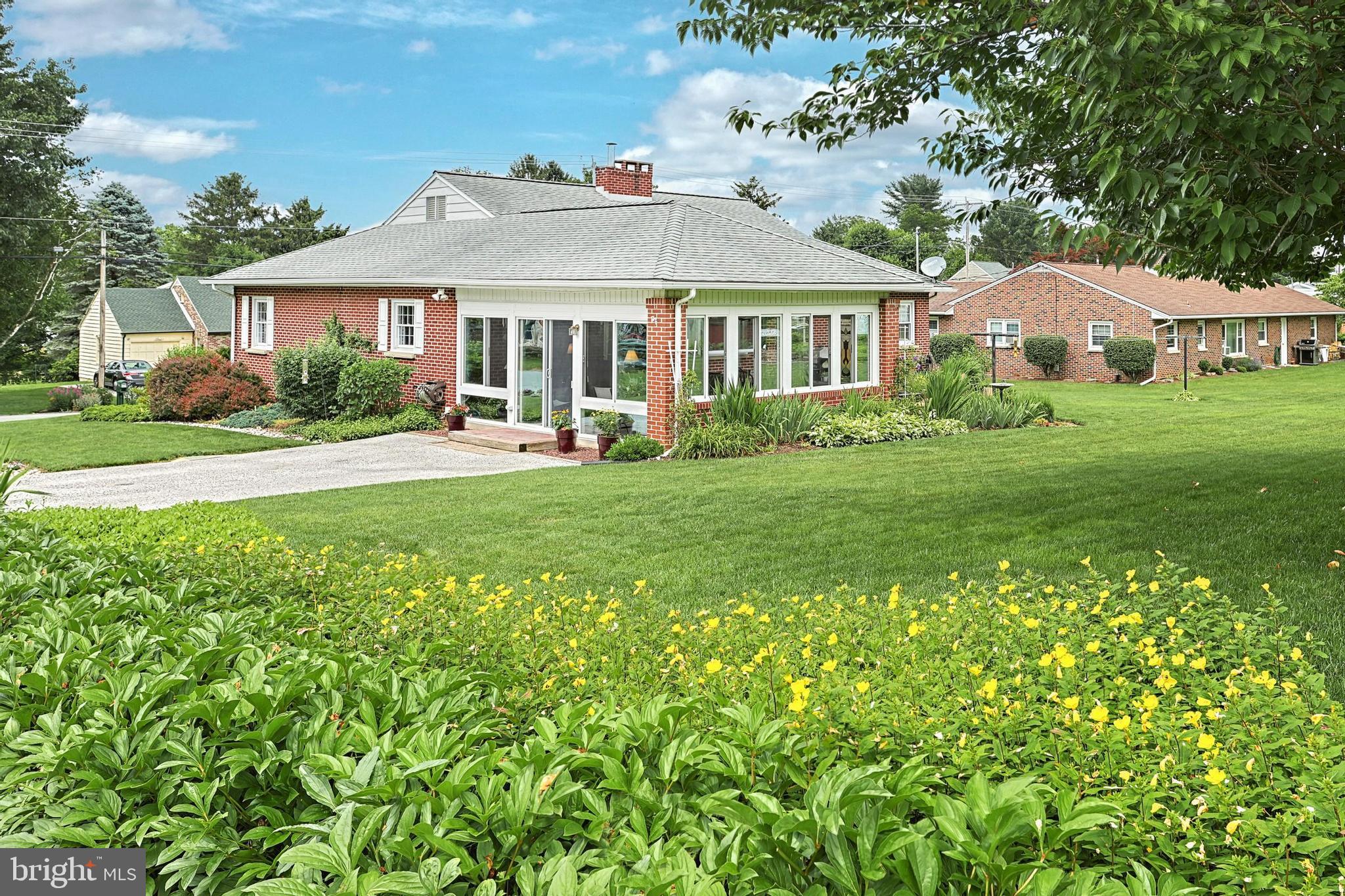 106 Homeland Road York, PA 17403 - Photo 3 of 39