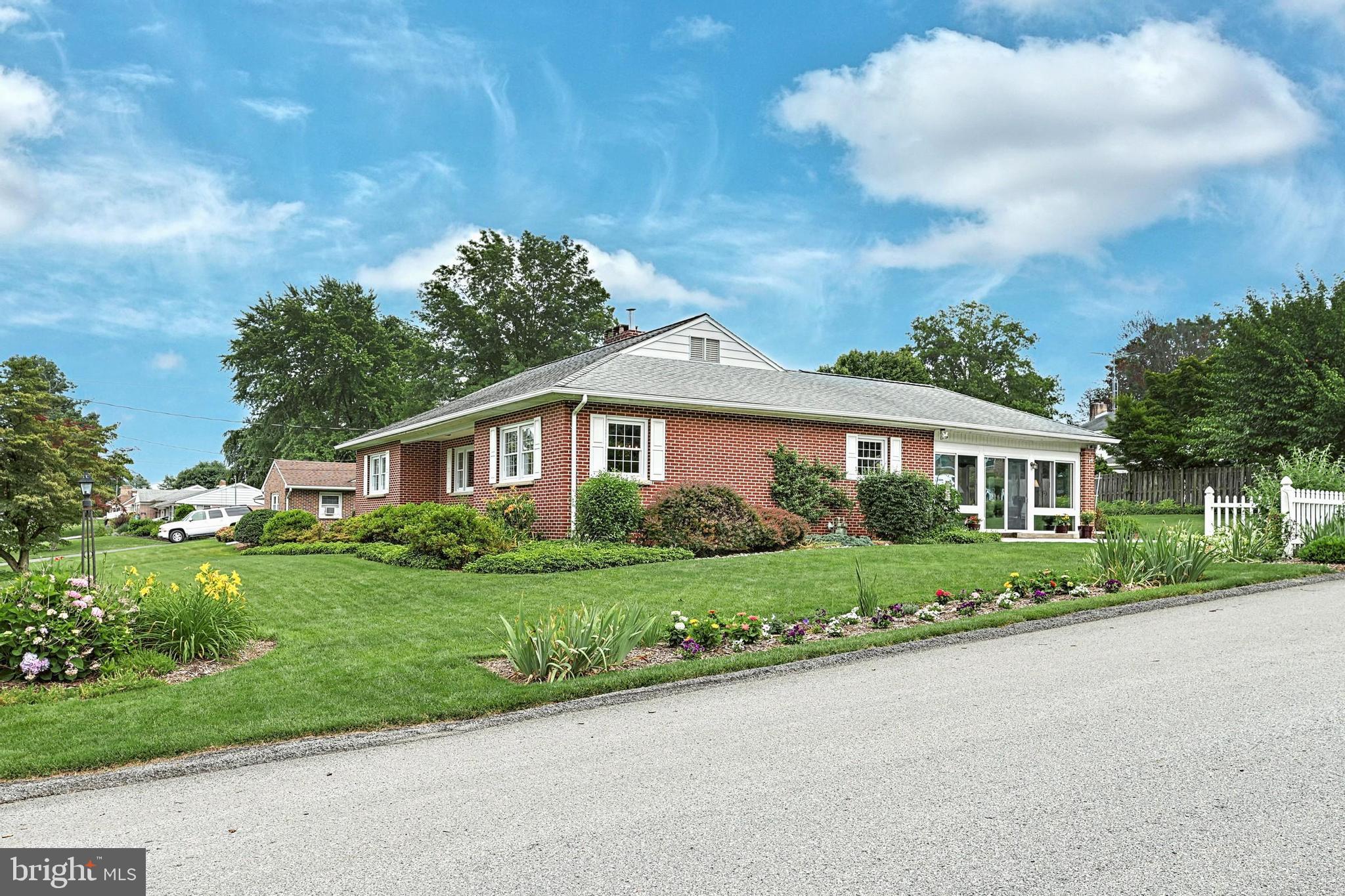 106 Homeland Road York, PA 17403 - Photo 4 of 39