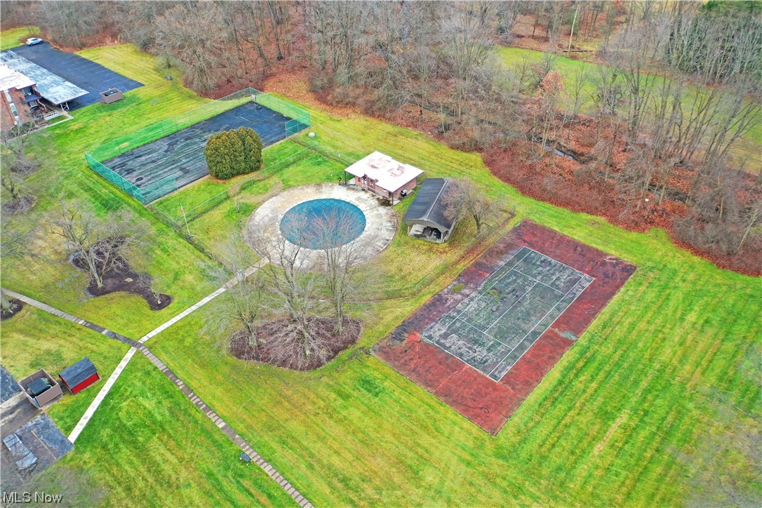 2980 North River Road Northeast, Unit E3 Warren, OH 44483 - Photo 3 of 27 Birds eye view of property