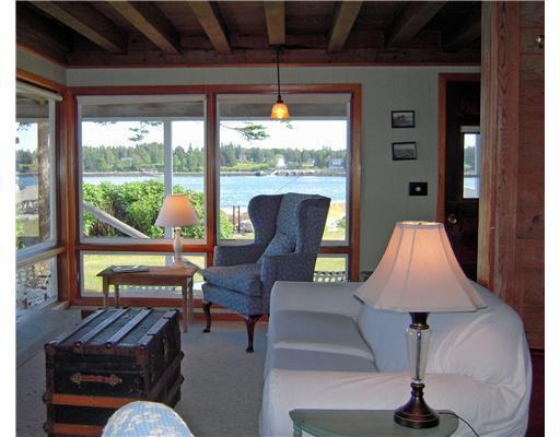 30 Mouse Island Road Tenants Harbor, ME 04860 - Photo 8 of 12 Living Room.