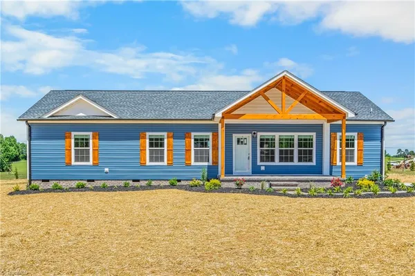 $379,900 | 4727 Nc Highway, Boonville, NC 27011