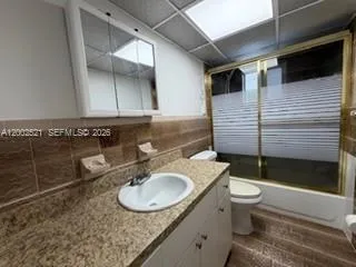 $2,000 | Hialeah Acres, Hialeah, FL 33010