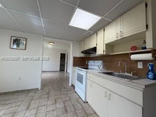 $2,000 | Hialeah Acres, Hialeah, FL 33010