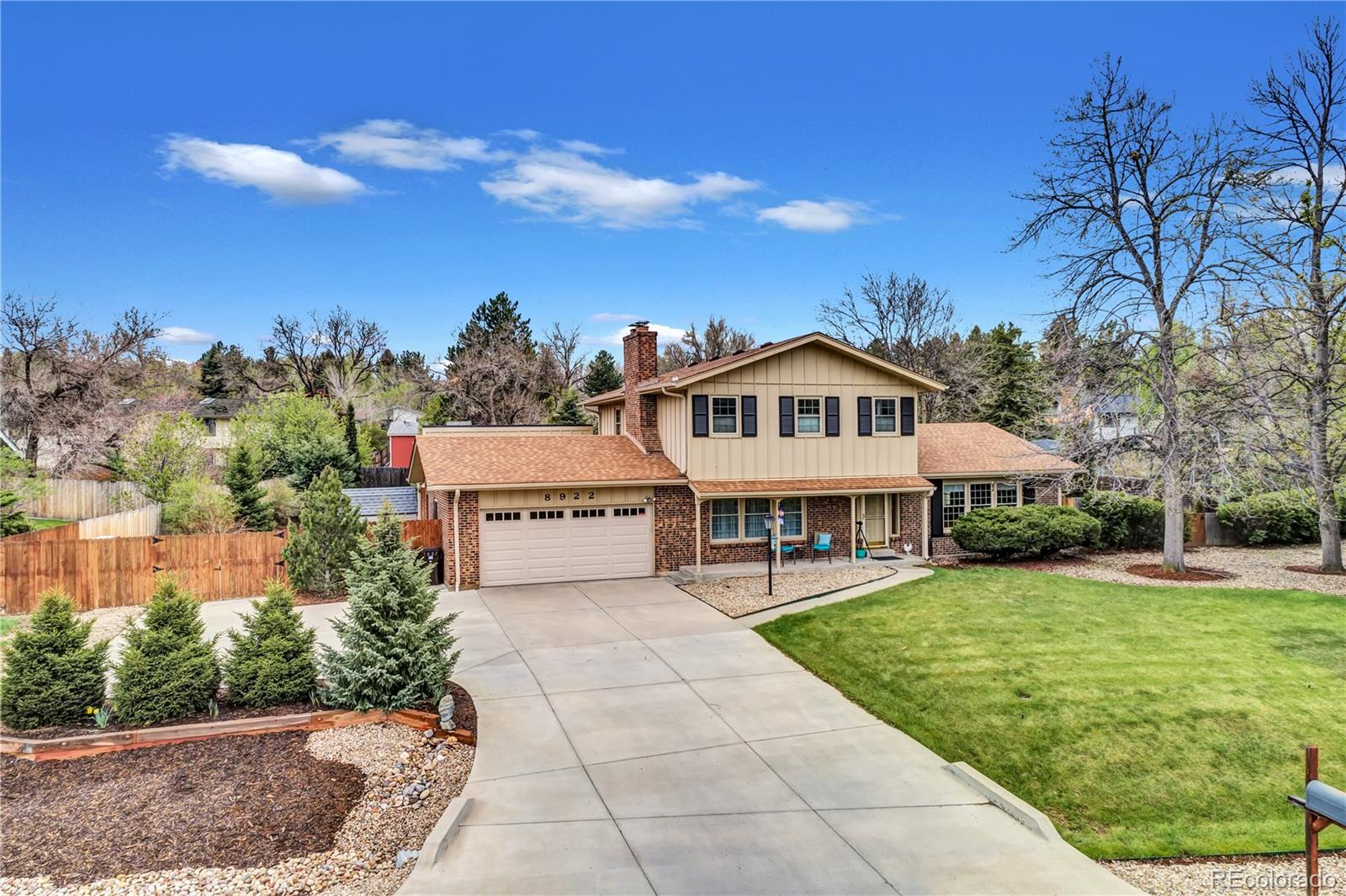 8922 Comanche Road Niwot, CO 80503 - Photo 2 of 40