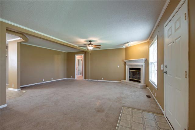 1920 Lockhart Ridge Lane Columbia, TN 38401 - Photo 3 of 20 Gallery Image 3