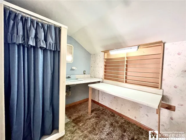 $109,900 | 549 King Road, Hanover, NY 14062