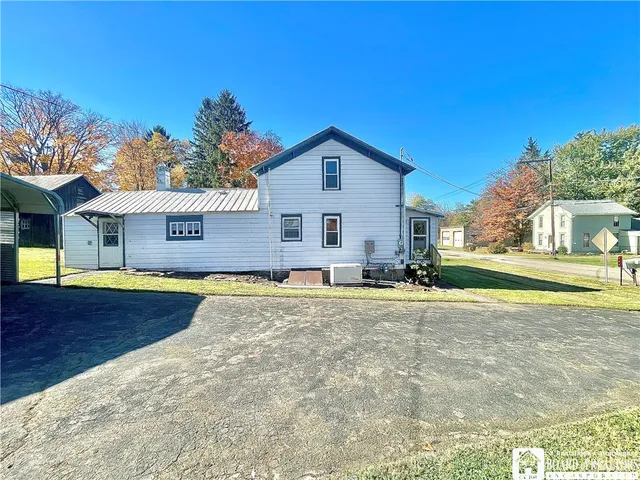 $109,900 | 549 King Road, Hanover, NY 14062