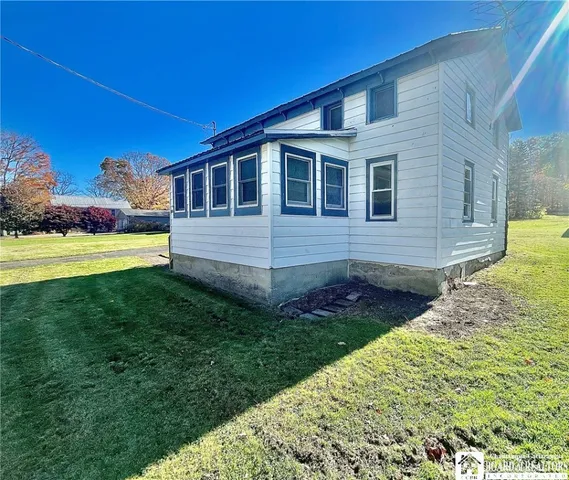 $109,900 | 549 King Road, Hanover, NY 14062