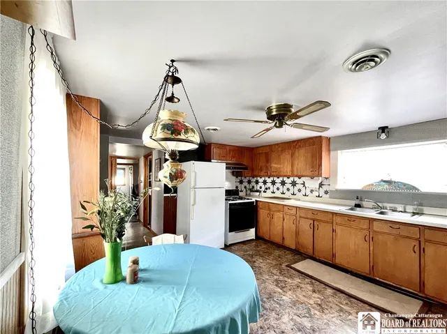 $109,900 | 549 King Road, Hanover, NY 14062